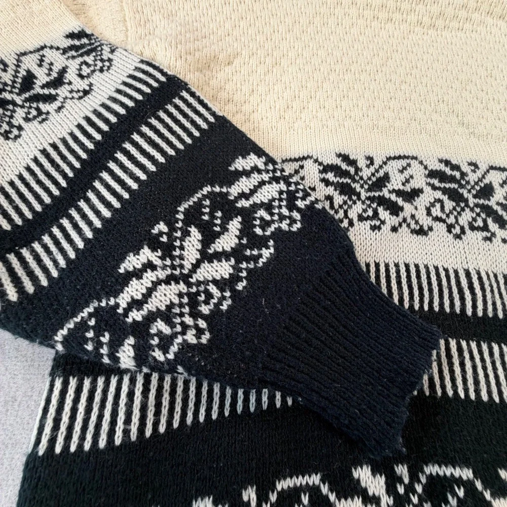 Rainbow Ridge Vintage Sweater Medium Cream Black Fair Isle Nordic Knit Korea 80s